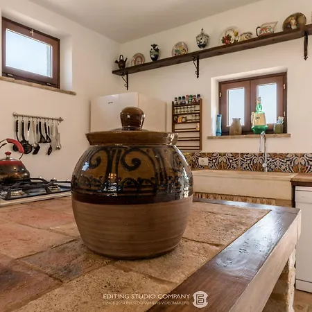 Italian Experience-villa La Dolcevita Montegiorgio